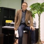 Directeur général de la filiale chinoise, Christian Kurtsiefer, lors de l'ouverture du bureau en 2012